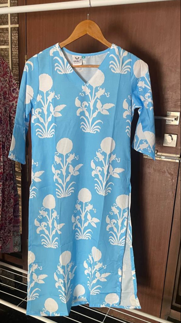 Elegant Kurtis @ Just ₹499!