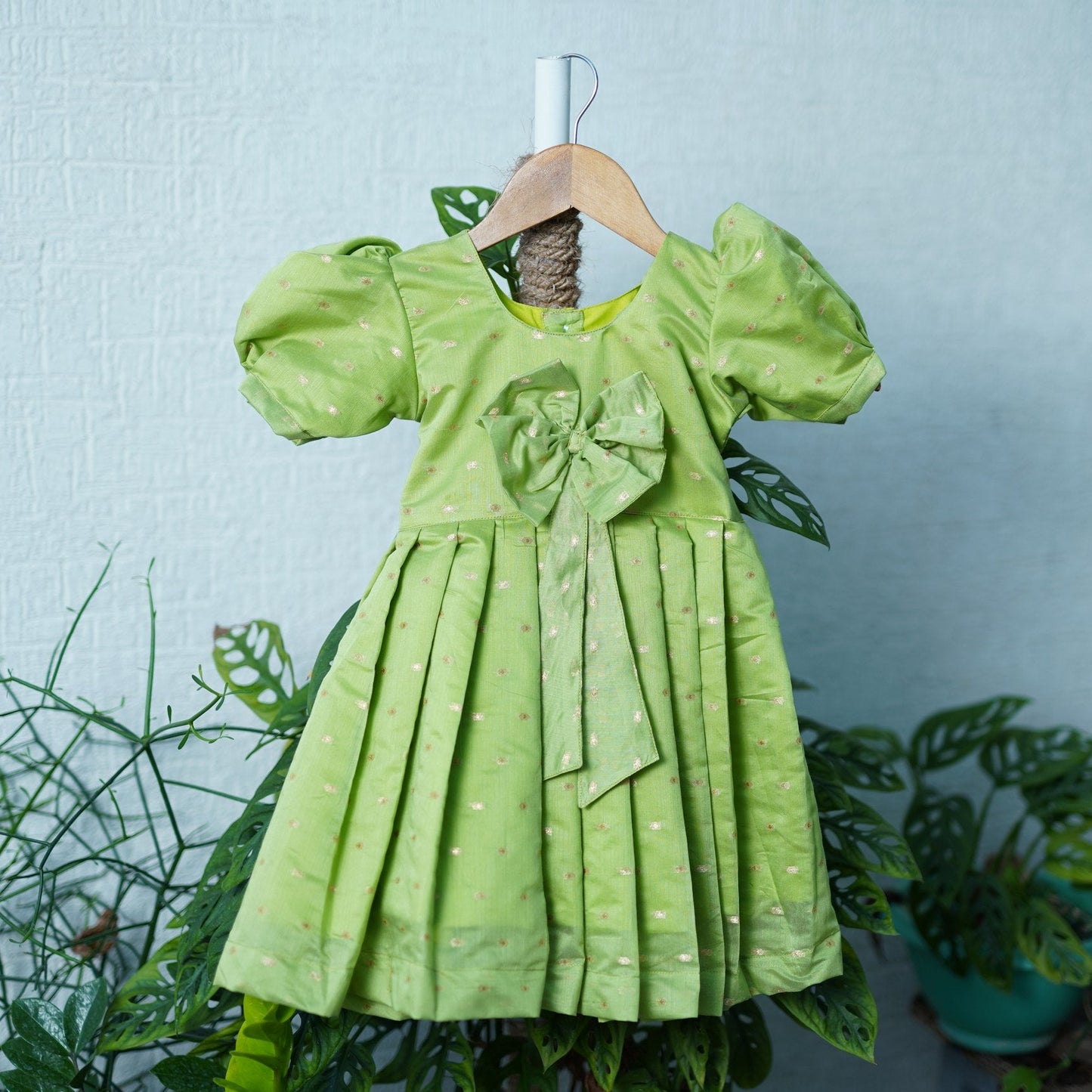 "Elegant Green Ethnic Frock in Tussar Silk with Bow (Ages 1-4 Years)"